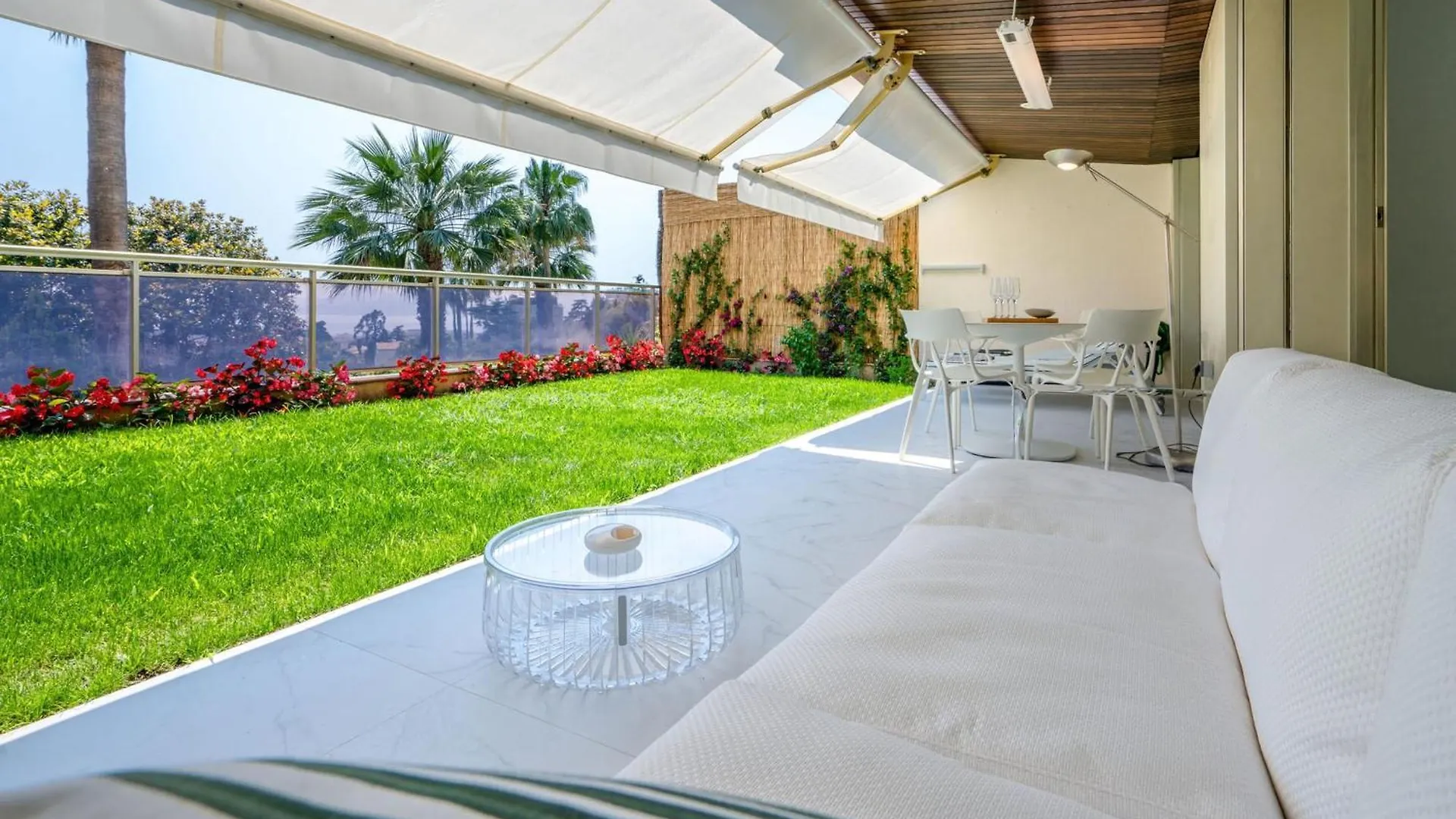 2-Br Luxury Apartment With Sea View And Pool Cannes