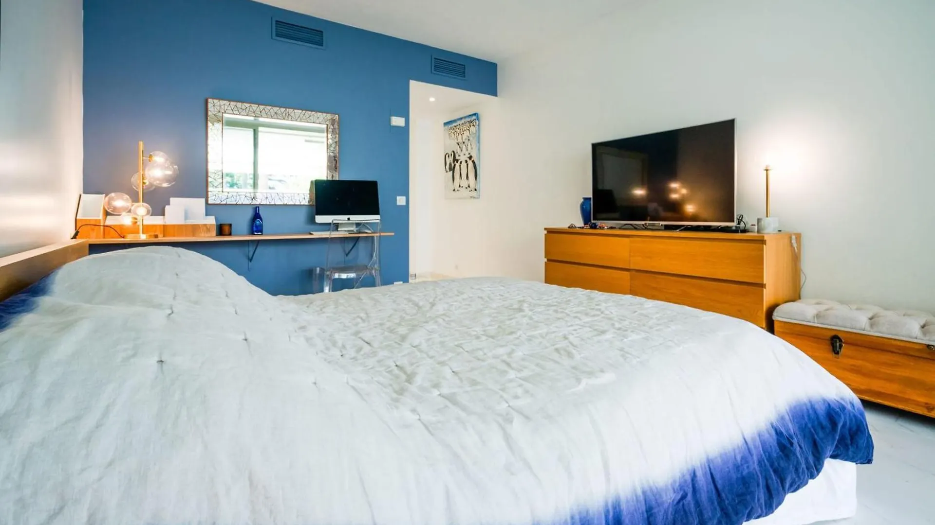 2-Br Luxury Apartment With Sea View And Pool Cannes France
